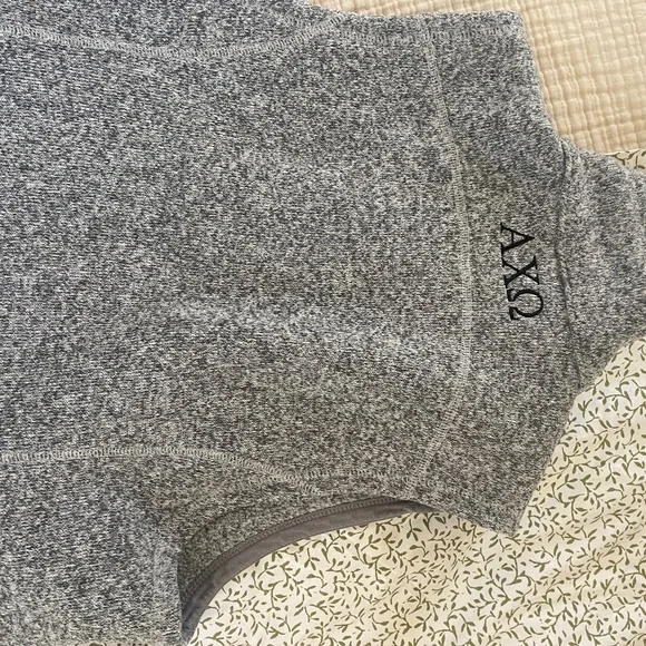 Patagonia Heather Gray woman’s Vest K-State Alpha Chi Omega logo XL - Picture 7 of 8